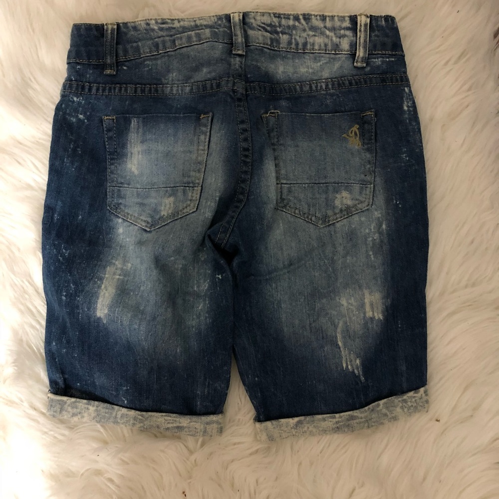 Shorts - Picture 2 of 2